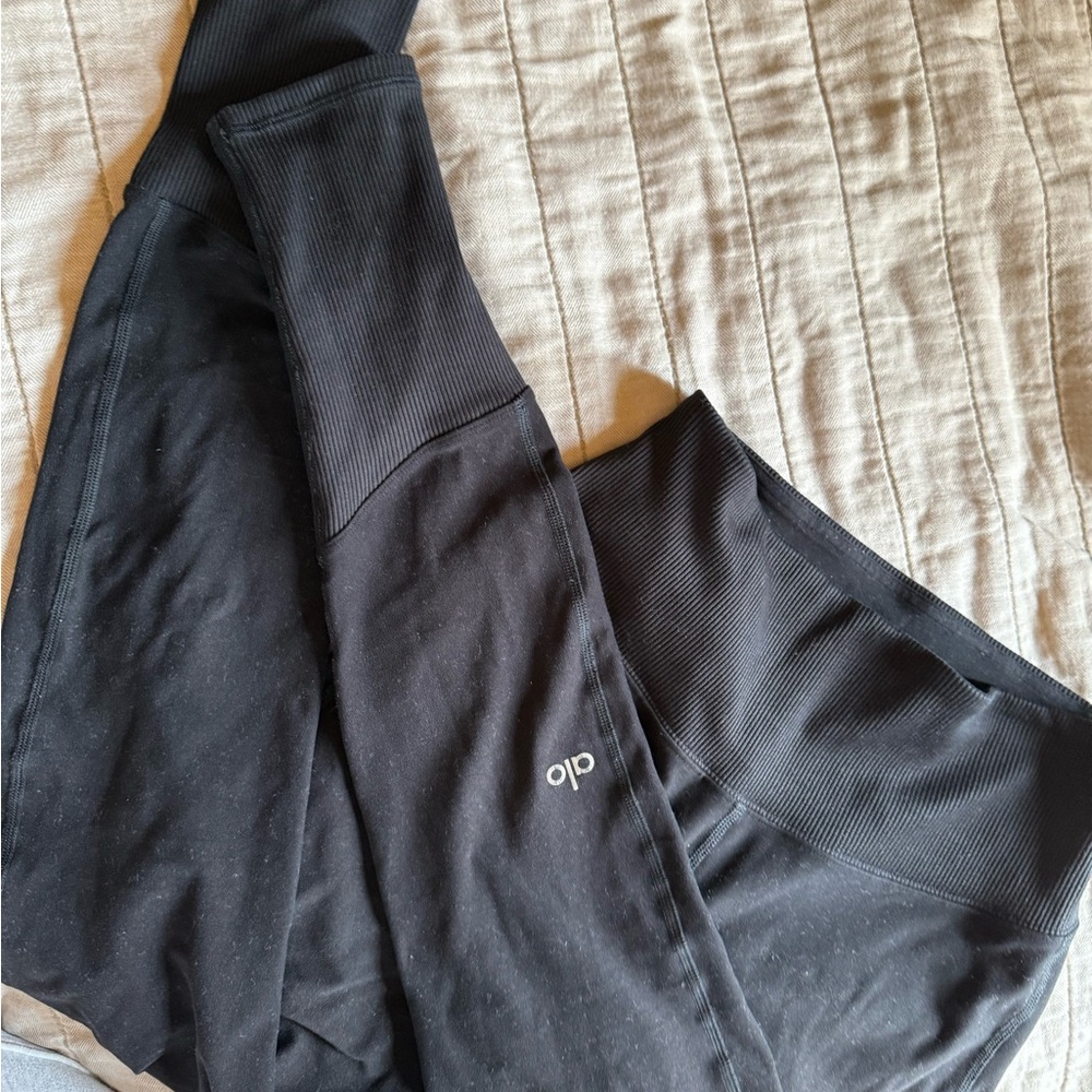 ALO Yoga Classic Black Leggings alosoft